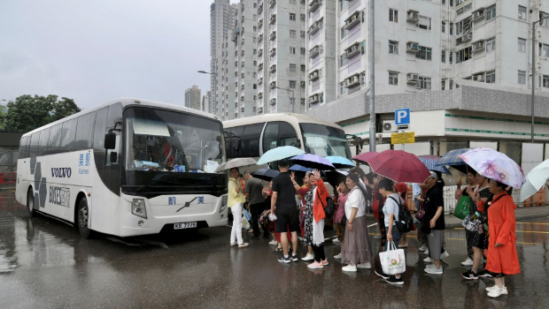 土瓜湾不再是内地旅游团“圣地”，药妆店员：老板打算五一放假