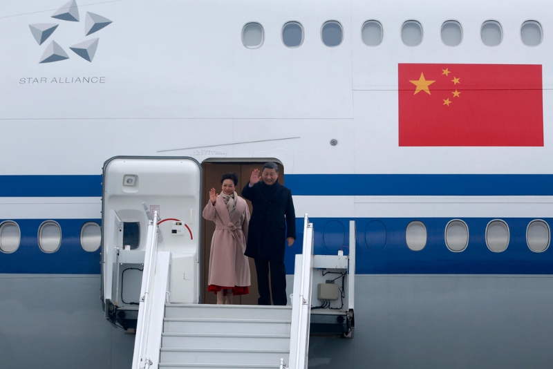 习近平结束法国行程,转访塞尔维亚。 习近平结束法国行程,转访塞尔维亚。