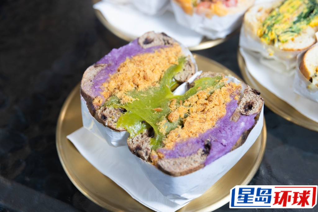 芋泥肉松绿茶麻糬X咖啡朱古力味贝果($71) 芋泥肉松绿茶麻糬X咖啡朱古力味贝果($71)
