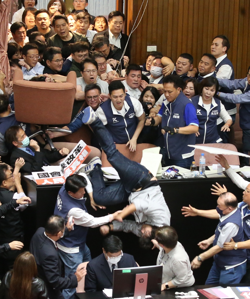 民进党“立委”沈伯洋 民进党“立委”沈伯洋
