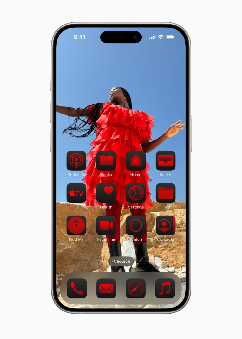 iOS 18可在任何空白位置移放App及小工具,进一步度身订造主画面。 iOS 18可在任何空白位置移放App及小工具,进一步度身订造主画面。
