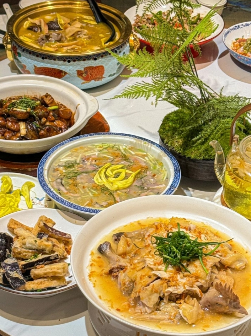 中山粤菜美食推介2024|1. 上上签私伙 至尊佛跳墙养颜滋补(图片来源:小红书@WING) 中山粤菜美食推介2024|1. 上上签私伙 至尊佛跳墙养颜滋补(图片来源:小红书@WING)