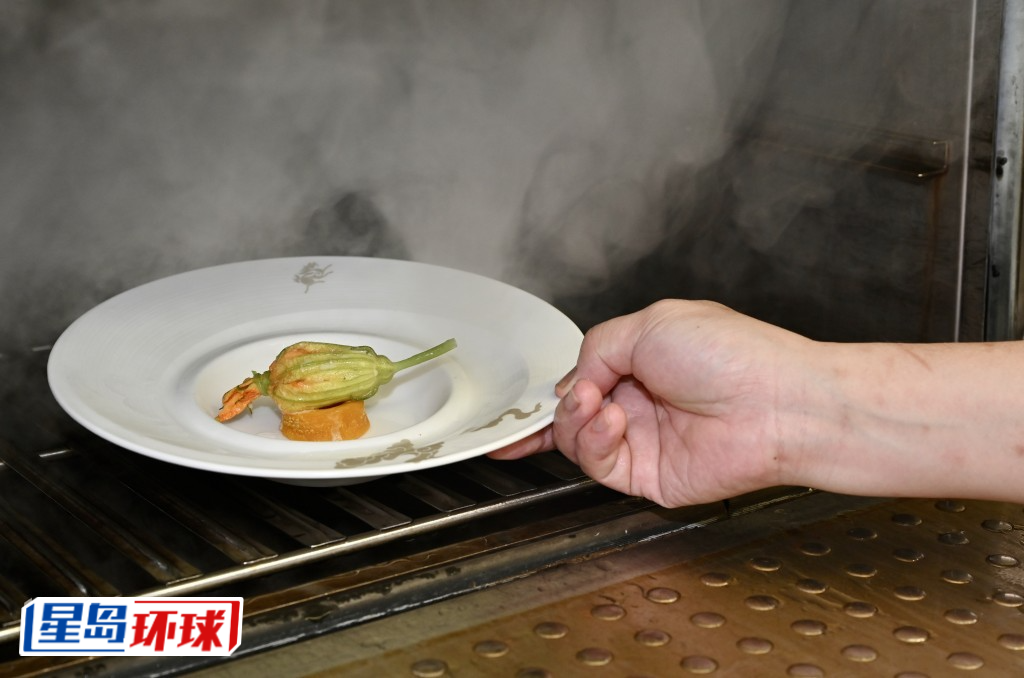 以蒸法烹调 以蒸法烹调