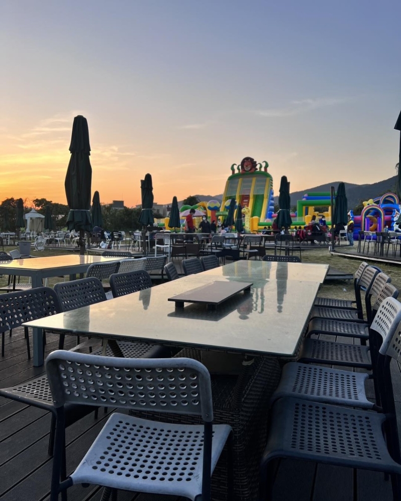 大美督嘉年华烧烤BBQ Party佔地40万呎,大家可在4小时内任食超过50款食物。 大美督嘉年华烧烤BBQ Party佔地40万呎,大家可在4小时内任食超过50款食物。