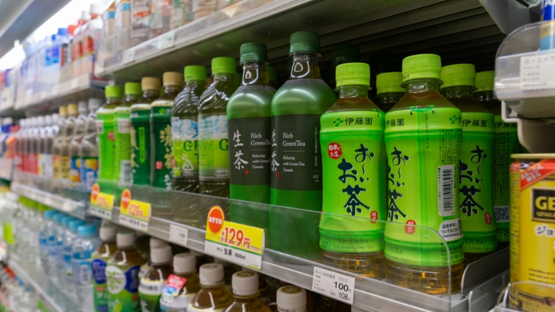 日本10月迎來食品漲價潮,瓶裝飲料漲價品項最多。(示意圖:shutterstock/達志)
