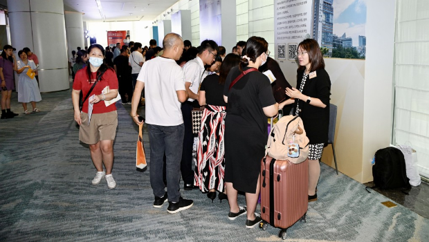 香港高等教育博览会｜逾2000内地师生、家长参与，来自全国各省，大湾区最踊跃