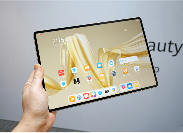 MatePad Pro 12.2”首次用上采用像素堆迭技术的双层OLED面板,亮度最高达2,000nits。 MatePad Pro 12.2”首次用上采用像素堆迭技术的双层OLED面板,亮度最高达2,000nits。