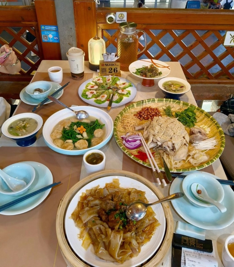 佛山传统名菜推介2024|4. 顺德杨廷记 经历四代传承的老字号顺德菜馆,开在交通方便的岭南天地,是网红打卡餐厅。(图片来源:Irene@小红书) 佛山传统名菜推介2024|4. 顺德杨廷记 经历四代传承的老字号顺德菜馆,开在交通方便的岭南天地,是网红打卡餐厅。(图片来源:Irene@小红书)