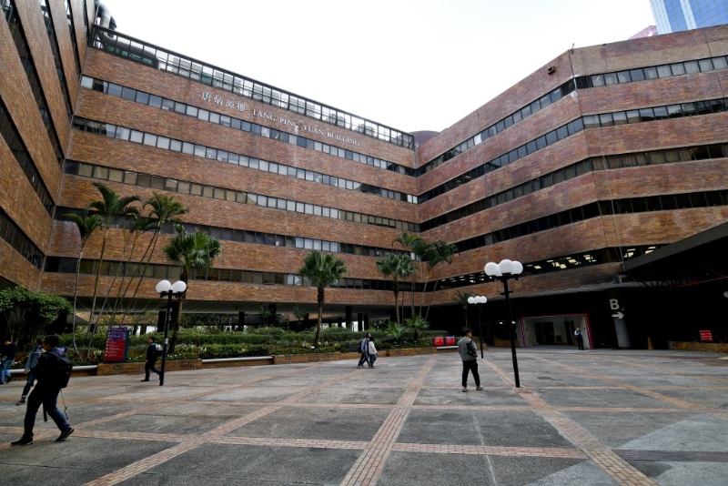 而近日QS公布的「2025年亚洲大学排名」中,理大更位列第17位,较去年跃升6位。 而近日QS公布的「2025年亚洲大学排名」中,理大更位列第17位,较去年跃升6位。