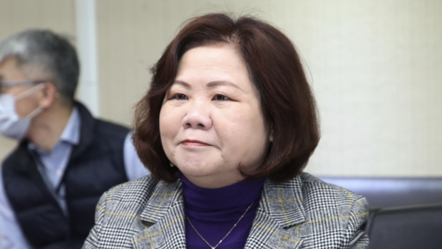 许铭春 许铭春