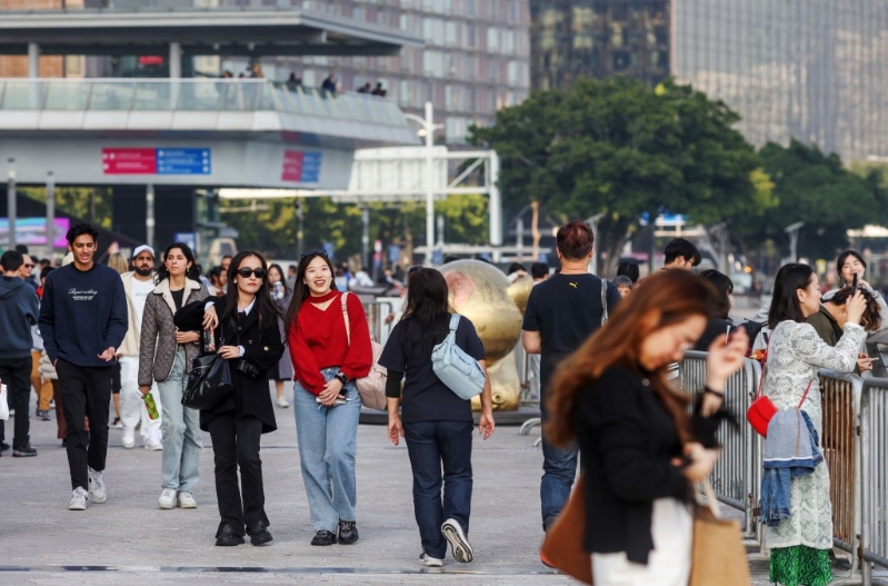 文化体育及旅游局推出《香港旅游业发展蓝图 2.0》。 文化体育及旅游局推出《香港旅游业发展蓝图 2.0》。
