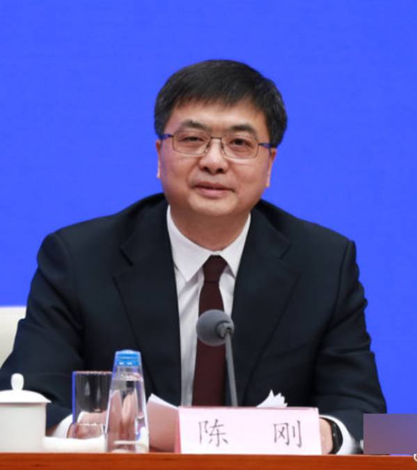 中共中央决定由陈刚担任广西壮族自治区党委书记。微博 中共中央决定由陈刚担任广西壮族自治区党委书记。微博