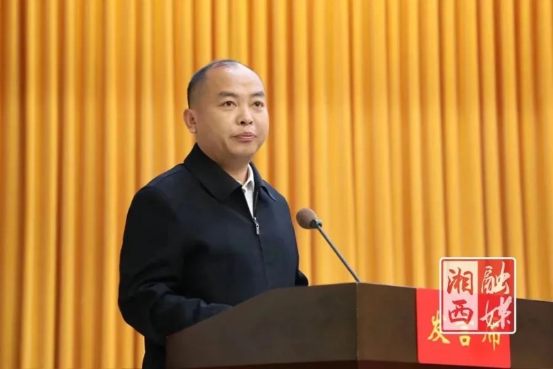 施金通