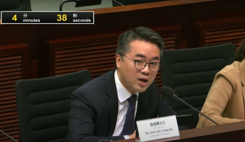 施俊辉指，当局希望学费水平“维持到竞争力”，担心若学费过高，或会削弱境外学生来港升学的意欲。
