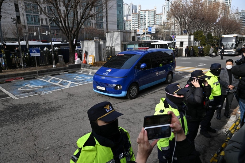 警察 警察