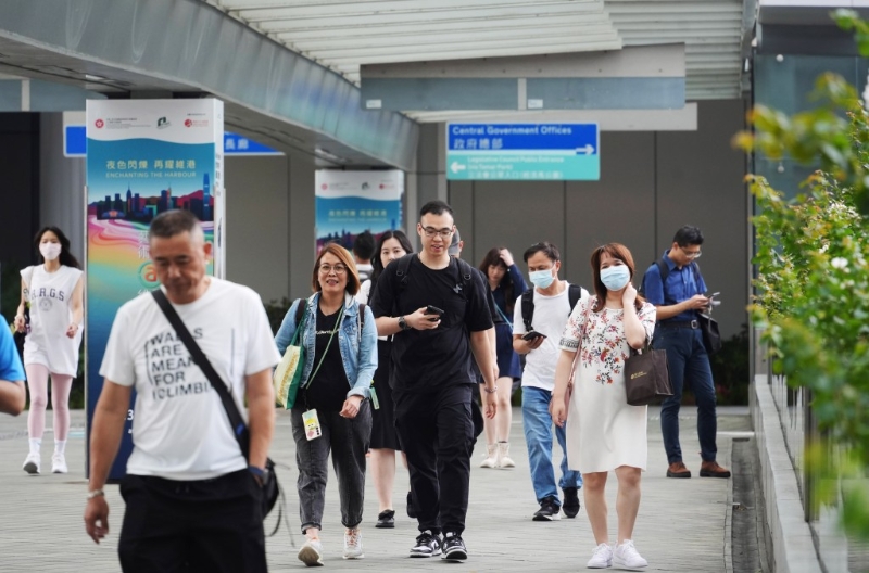 有意投考公务员人士,即睇求职方法,包括公务员考试(CRE)、基本法及国安法测试、聘用条款、申请手续、截止日期、报名连结等。 有意投考公务员人士,即睇求职方法,包括公务员考试(CRE)、基本法及国安法测试、聘用条款、申请手续、截止日期、报名连结等。
