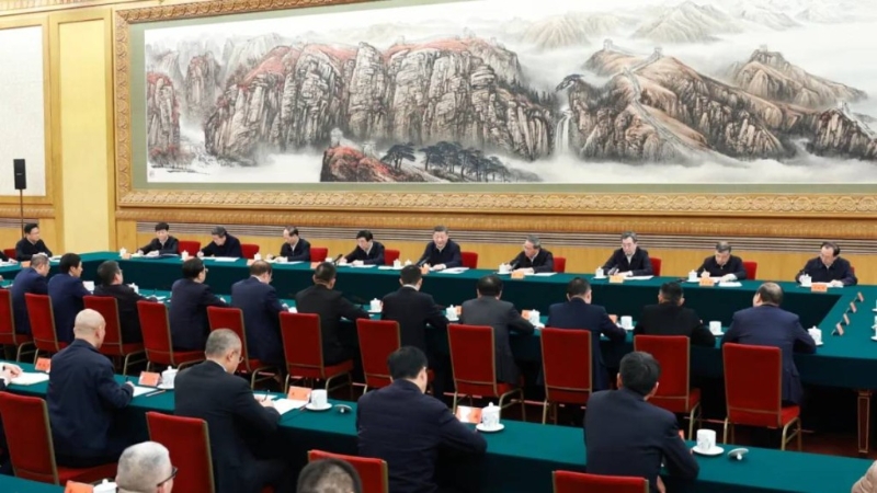 习近平出席民营企业座谈会。 新华社.jpeg