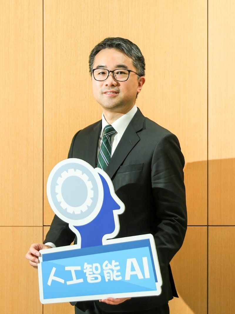 委员会主席、教育局副局长施俊辉接受本报专访时表示，发展数字教育的重点，在于如何运用人工智能(AI)辅助教学。