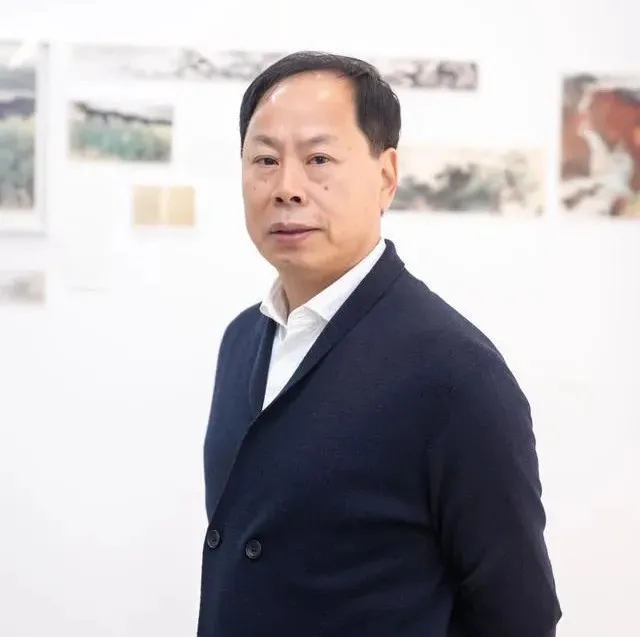李劲堃 李劲堃