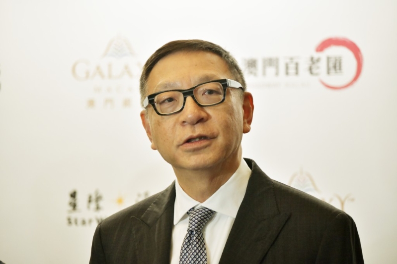 第9位是银河娱乐主席吕耀东家族,身家94亿美元。 第9位是银河娱乐主席吕耀东家族,身家94亿美元。