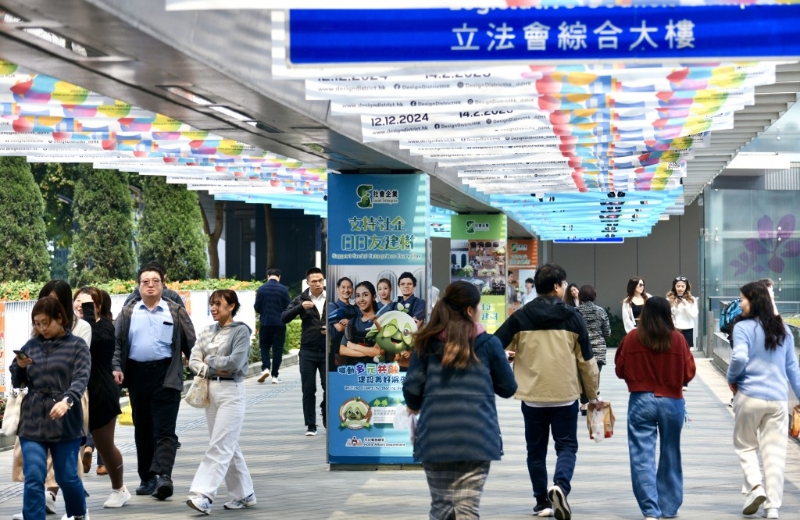 公务员.jpg 公务员.jpg