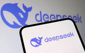 DeepSeek横空出世后,多只芯片股及AI应用股乘势而起,引领新一轮AI热潮、以至港股价值重估,连带新股市场也回暖。 DeepSeek横空出世后,多只芯片股及AI应用股乘势而起,引领新一轮AI热潮、以至港股价值重估,连带新股市场也回暖。