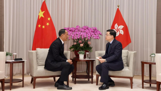 缅甸地震 | 特区政府赠逾20吨物资援助灾民，李家超晤缅甸驻港总领事慰问