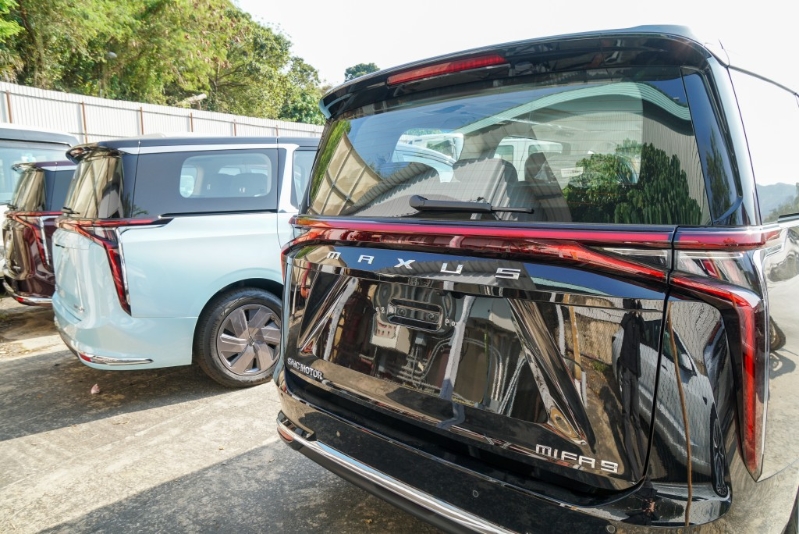 政府各部门2024年共购86架新电动车,较2023年的60架增加4成,涉款共约2,357万元。 政府各部门2024年共购86架新电动车,较2023年的60架增加4成,涉款共约2,357万元。