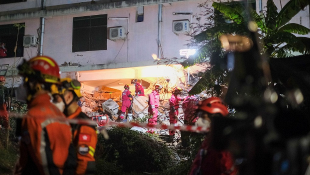 缅甸地震中国公民增至4死13伤，中国救援队救出被困125小时男子