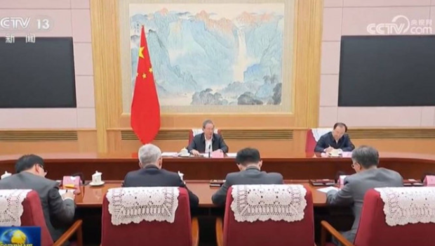 国务院总理李强4月9日下午主持召开经济形势专家和企业家座谈会。央视截图