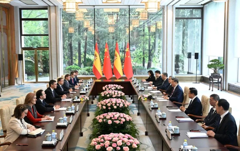 国家主席习近平在北京会见西班牙首相桑切斯