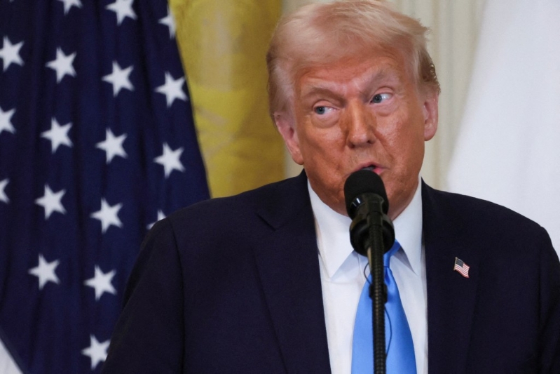 特朗普在上任前2天推出迷因幣「$TRUMP」，據報首2周光是手續費就手接近1億美元。路透社