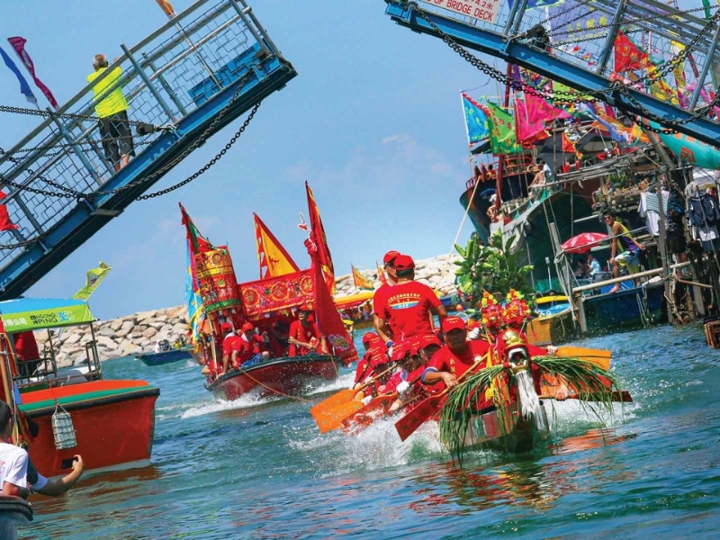 大澳龙舟游涌及竞渡（香港旅发局网页）。