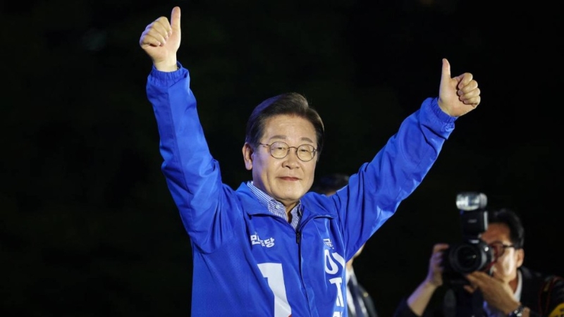 韩国媒体指李在明在总统选举中获压倒性得票。