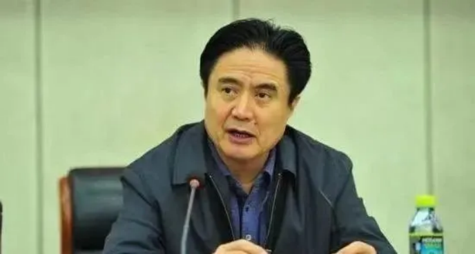 罗保铭