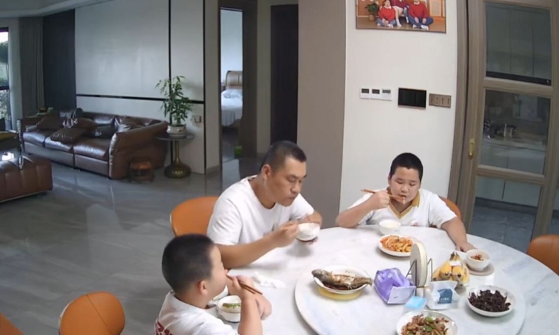 小胖哥