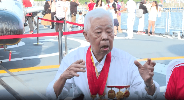 老战士 老战士