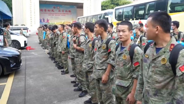 佛山出动逾600民兵，连续一周在各社区灭蚊
