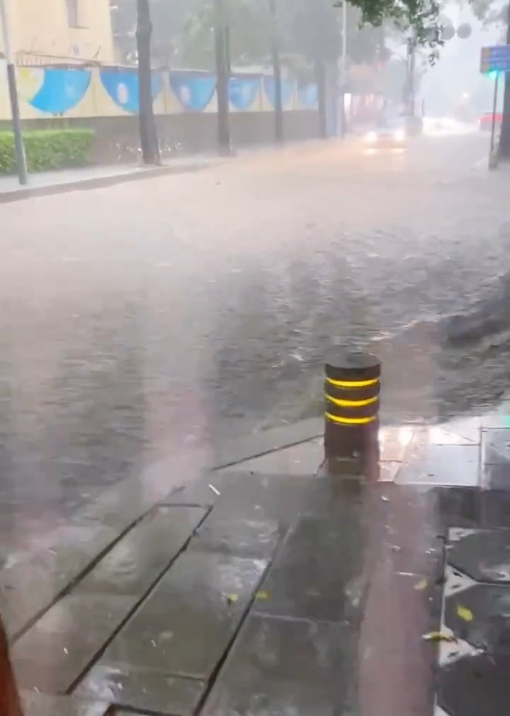 深圳暴雨