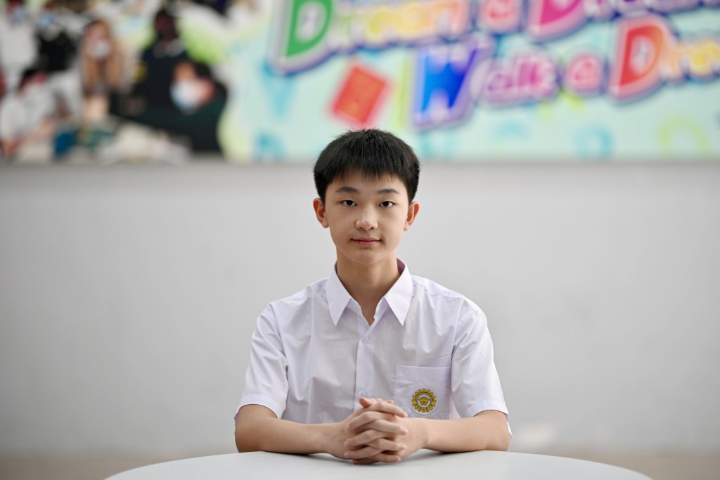 就读中二的学生杜畅，来自北京，他于今年8月初来港。
