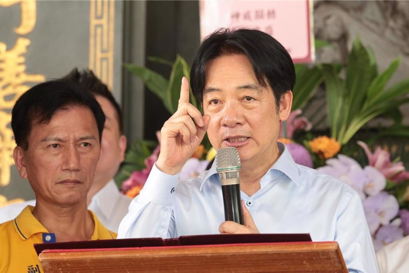 “台湾民意基金会”16日公布最新调查，显示赖清德的声望仅剩32.7%，创下历史新低纪录