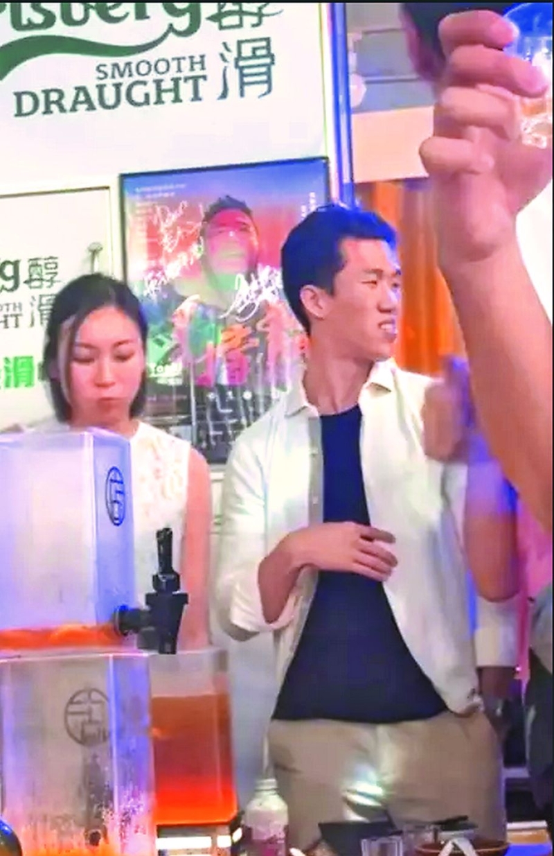 庄思敏被《东周刊》踢爆新恋情，庄思敏的新男友（右）更被指貌似林峯。