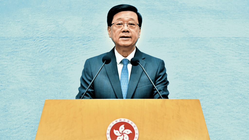 特首李家超日前发信呼吁公务员同事全力支持于12月7日举行的立法会选举，以身作则， 踊跃投票。