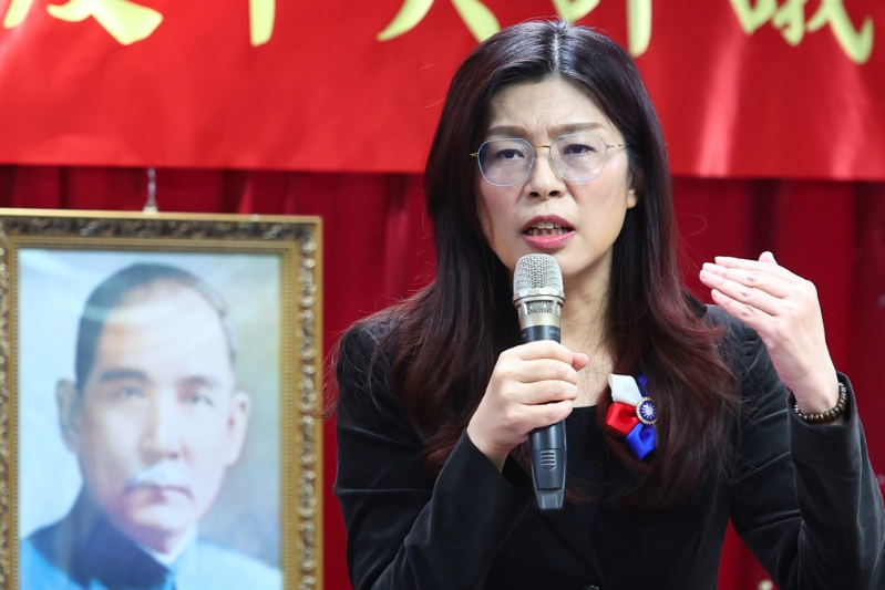 郑丽文 郑丽文