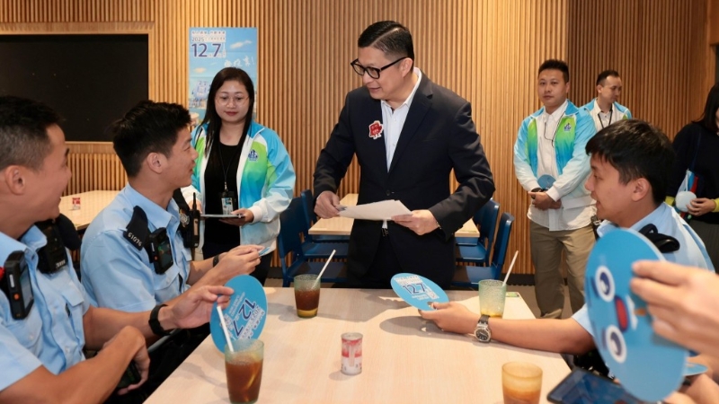 立法会选举｜邓炳强走访不同纪律部队，呼吁队员做先“投”部队，引领市民投票