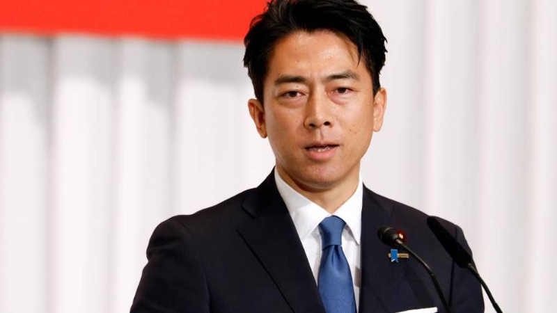 日本防卫相小泉进次郎就任后首次到访冲绳县与那国岛。