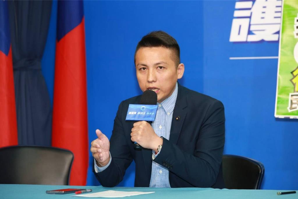 国民党新北市议员陈伟杰。
