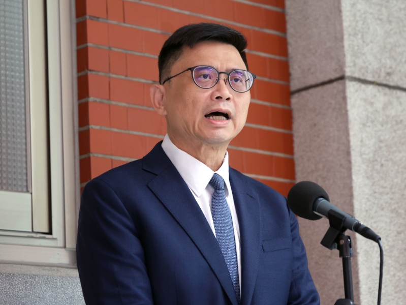 赖瑞隆没退选可能？