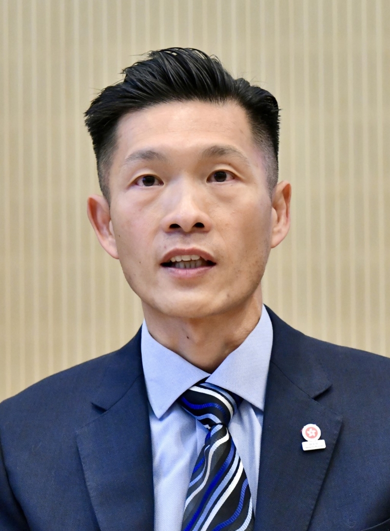 黄国基升任保安部总警司。