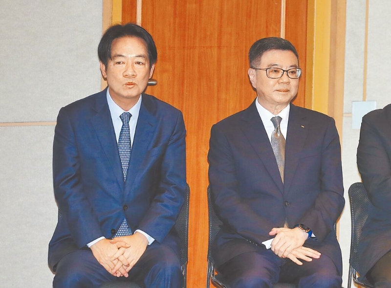 赖清德(左)骂在野党“立委”，“阁揆”卓荣泰(右)宣布不副署法律，争议不断